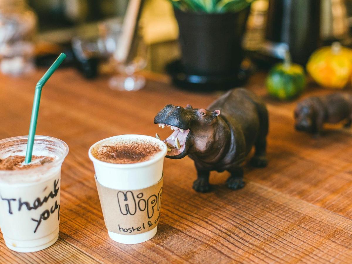 Hippo Hostel And Cafe Bar 大阪 外观 照片